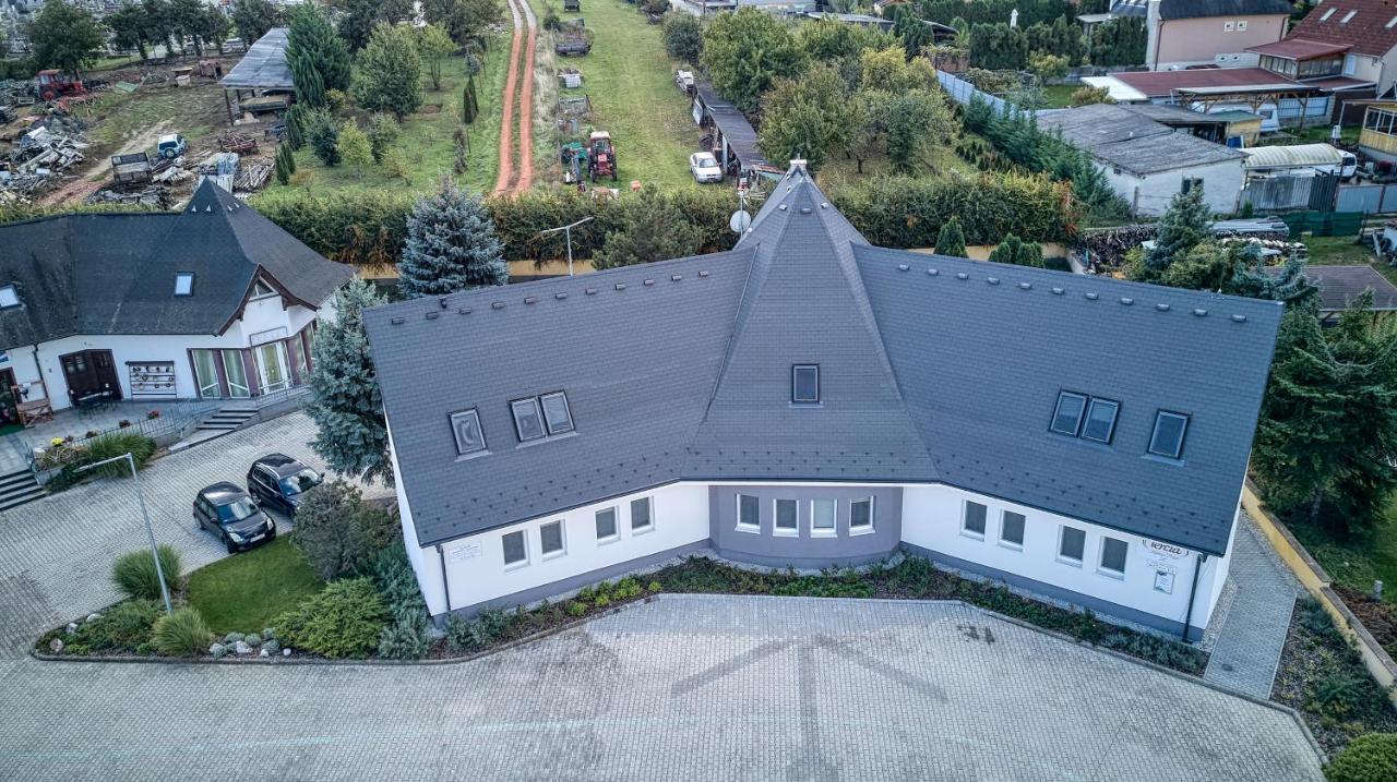 Tercia Kophaza Panzio B Bed & Breakfast Exterior photo