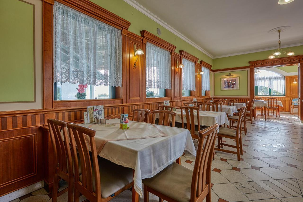 Tercia Kophaza Panzio B Bed & Breakfast Exterior photo